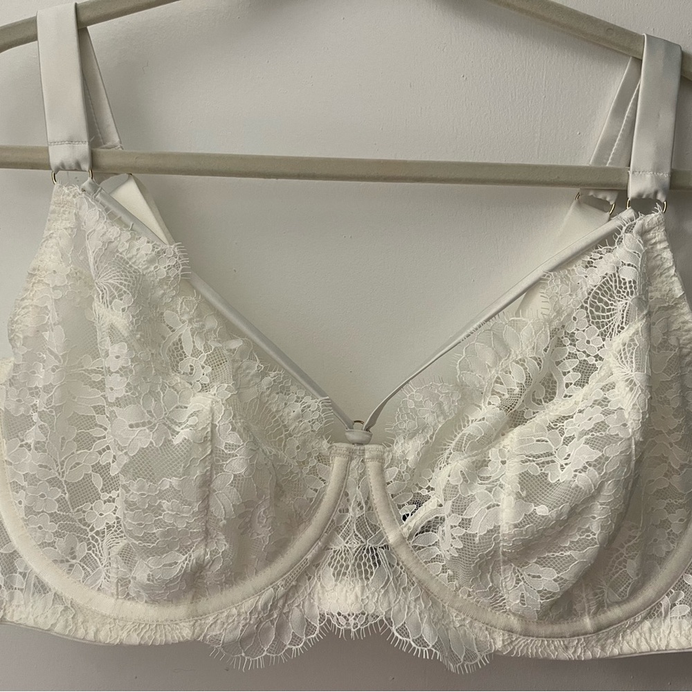 City Chic Fox & Royal Ivory 44DD Bra